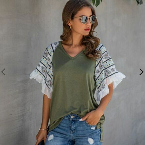 Ruffled Chiffon V-Neck Blouse T-Shirt Sz S - Picture 1 of 2